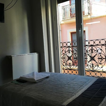 Pension La Bilbaina - Albergue Logroño Esterno foto