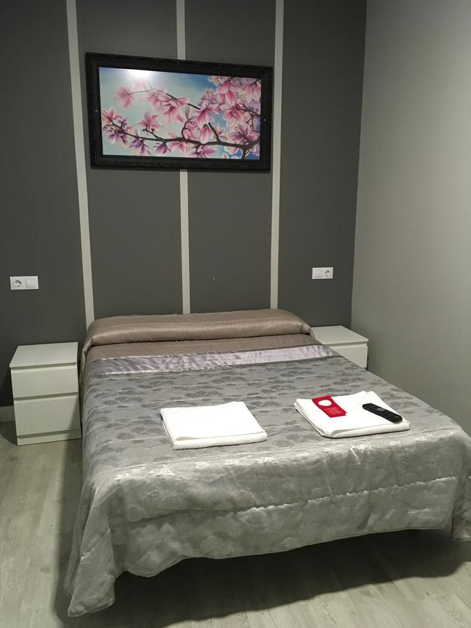 Pension La Bilbaina - Albergue Logroño Esterno foto