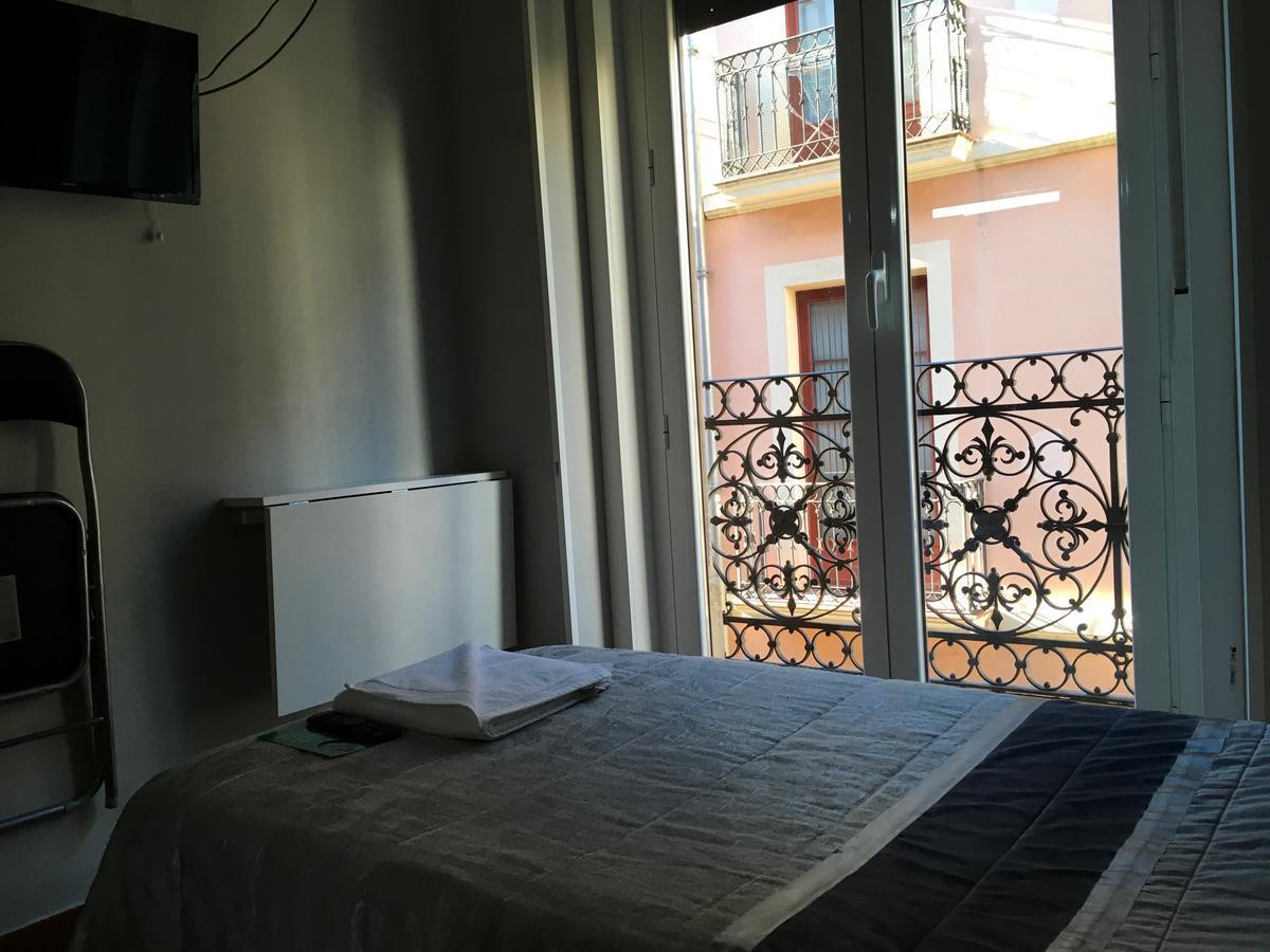 Pension La Bilbaina - Albergue Logroño Esterno foto